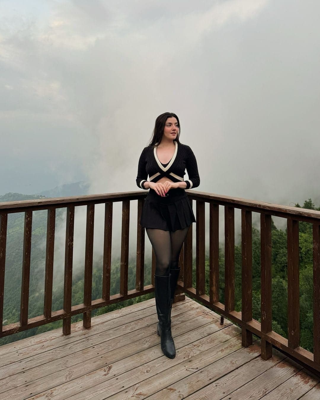 Alaric Ruched Sweaters - Black image